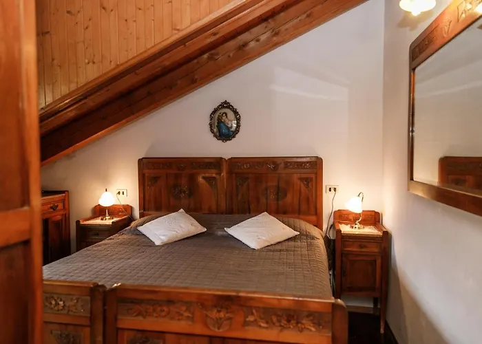 Casa de Férias Cielo Blu Casa Alpina Vialattea *